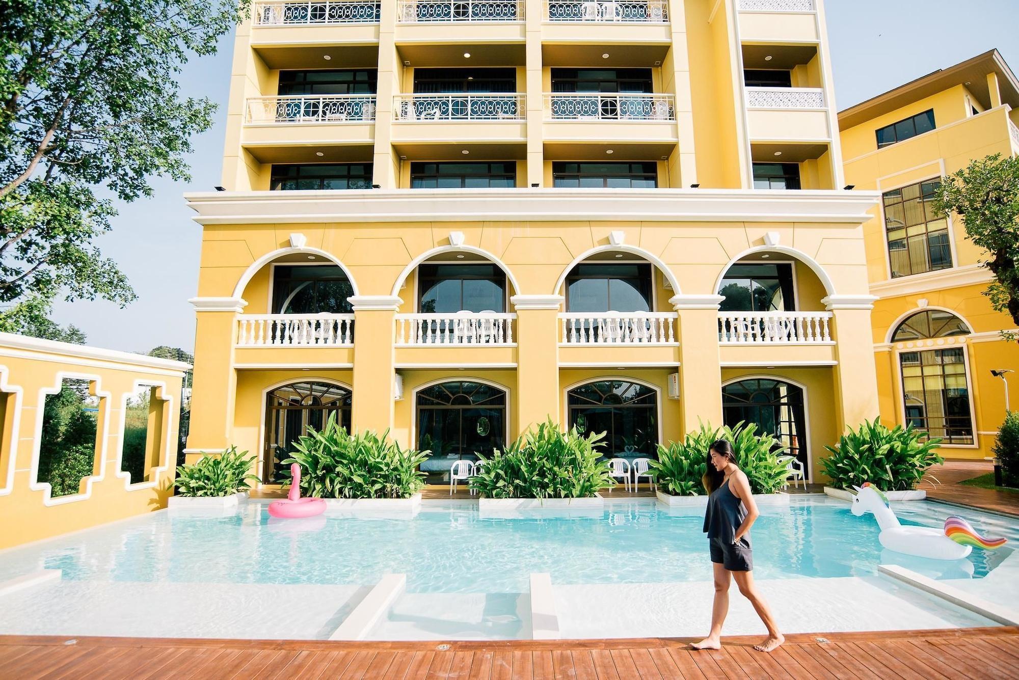 The Pineapple Hotel Krabi town Exteriér fotografie